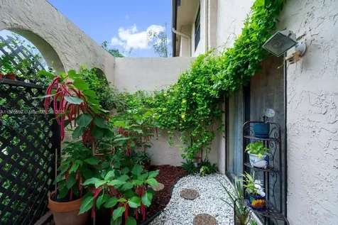 9286 Vista Del Lago Boca Raton FL 33428