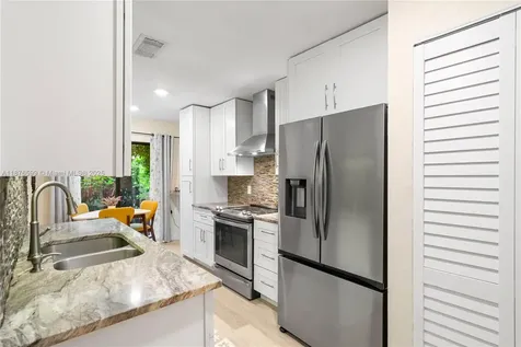 9286 Vista Del Lago Boca Raton FL 33428