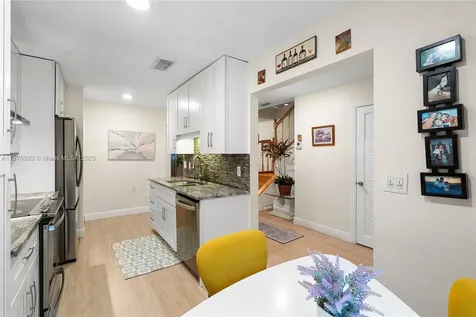 9286 Vista Del Lago Boca Raton FL 33428