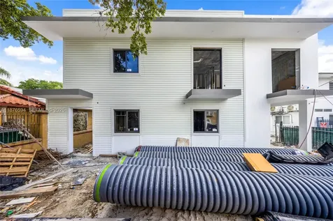 1254 SW 2nd Street Miami FL 33135