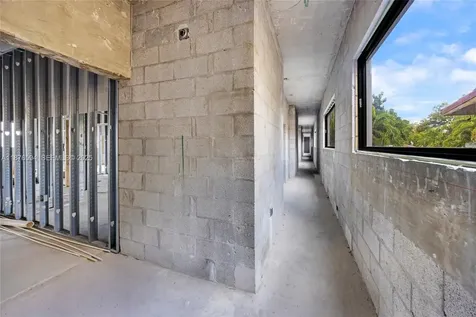 1254 SW 2nd Street Miami FL 33135