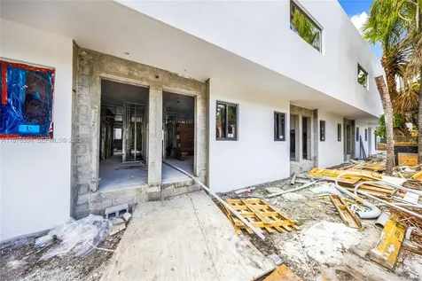 1254 SW 2nd Street Miami FL 33135