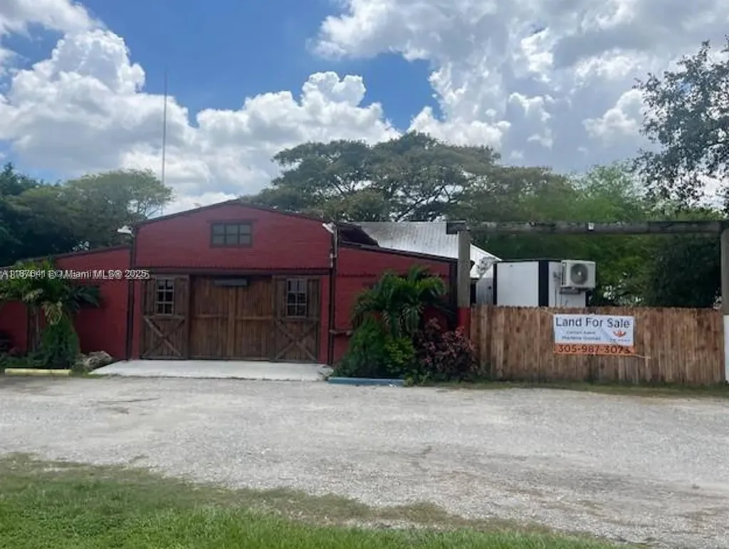 17480 SW 232nd Street Miami FL 33170