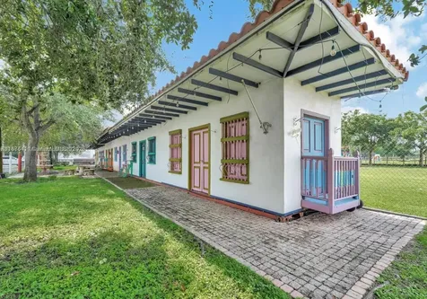 17480 SW 232nd Street Miami FL 33170