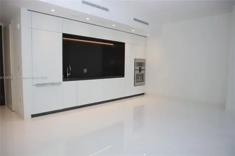 300 Biscayne Boulevard Way Miami FL 33131