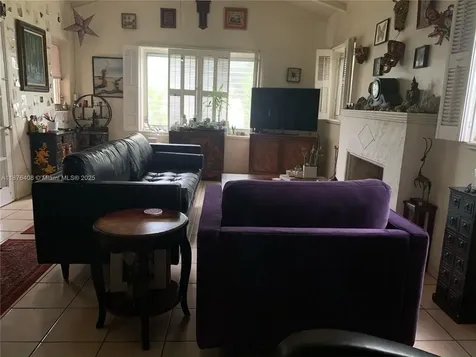 2283 SW 17th Street Miami FL 33145