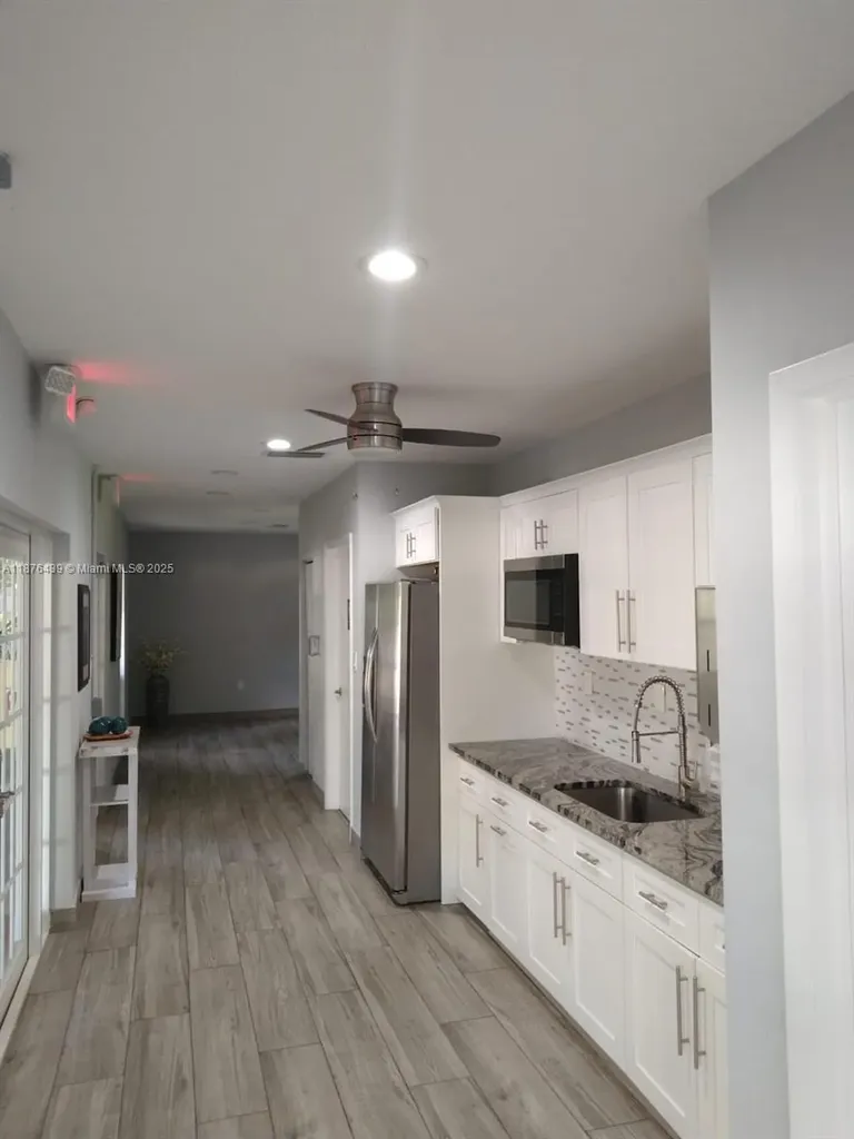 3510 Oaks Way Pompano Beach FL 33069