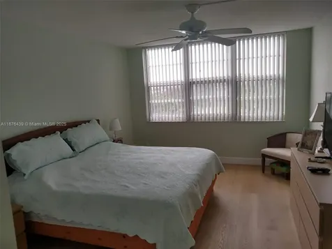 3510 Oaks Way Pompano Beach FL 33069