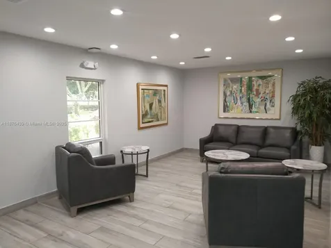 3510 Oaks Way Pompano Beach FL 33069