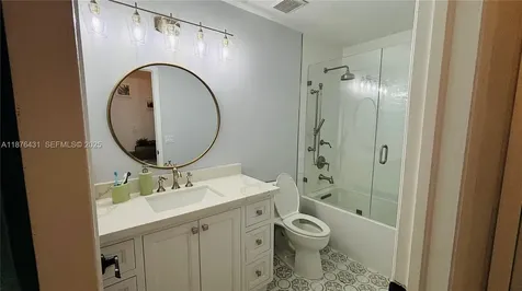 16605 SW 90th Street Miami FL 33196