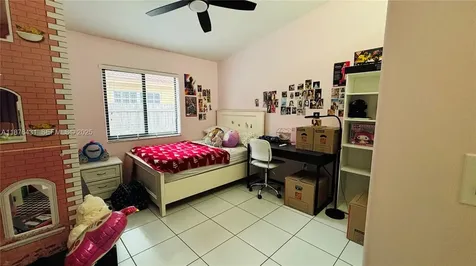 16605 SW 90th Street Miami FL 33196