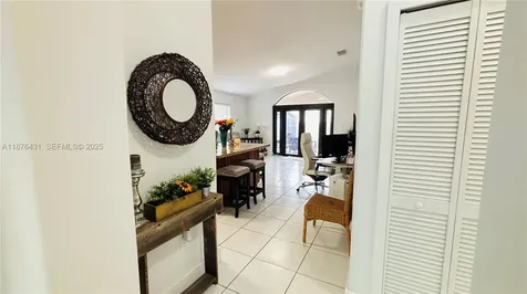 16605 SW 90th Street Miami FL 33196