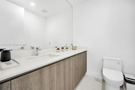 17550 Collins Avenue Sunny Isles Beach FL 33160