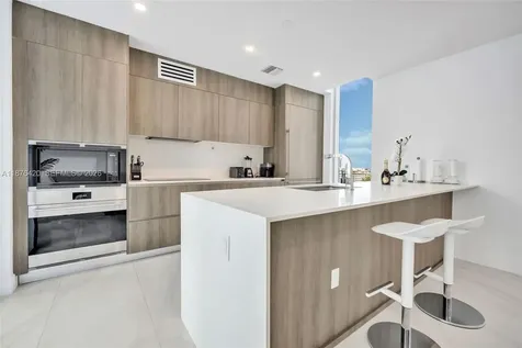 17550 Collins Avenue Sunny Isles Beach FL 33160