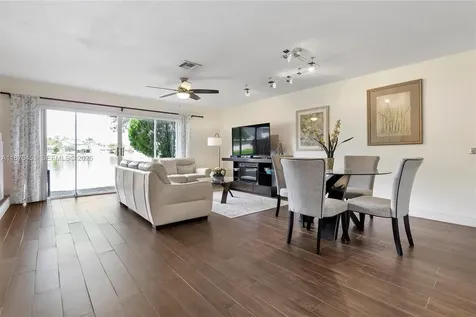 12175 NW 36th Place Sunrise FL 33323