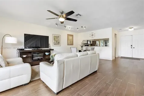 12175 NW 36th Place Sunrise FL 33323