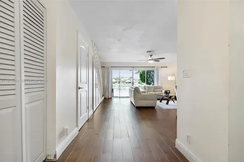 12175 NW 36th Place Sunrise FL 33323