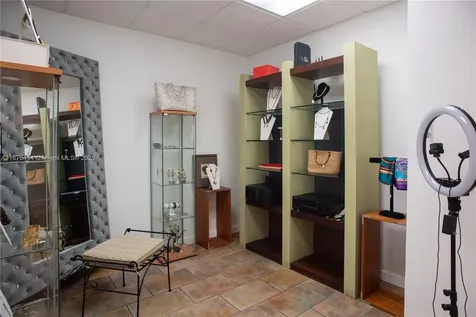 345 Miracle Mile Coral Gables FL 33134