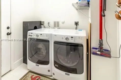 8525 Pine Cay West Palm Beach FL 33411