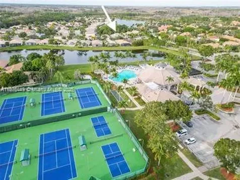 8525 Pine Cay West Palm Beach FL 33411