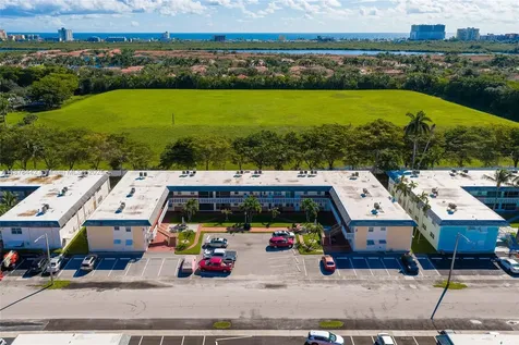 1451 N 12th Court Hollywood FL 33019