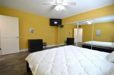 1451 N 12th Court Hollywood FL 33019