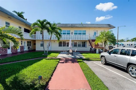 1451 N 12th Court Hollywood FL 33019