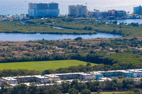 1451 N 12th Court Hollywood FL 33019