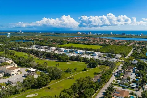 1451 N 12th Court Hollywood FL 33019