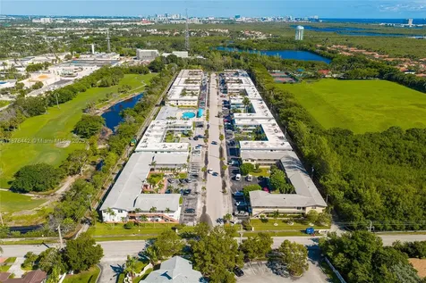 1451 N 12th Court Hollywood FL 33019