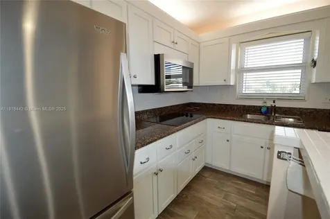 1451 N 12th Court Hollywood FL 33019