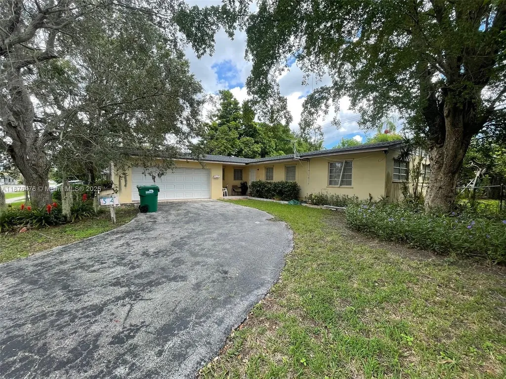 15741 SW 99th Avenue Miami FL 33157