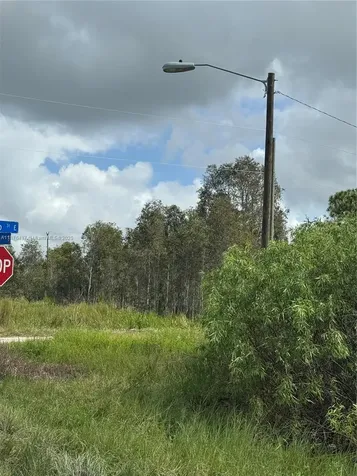 1005 Portland Lehigh Acres FL 33974