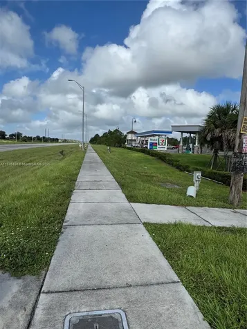861 Barcia Lehigh Acres FL 33974