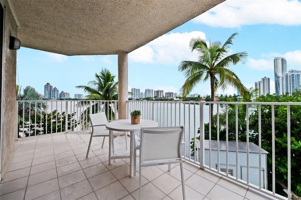18260 N Bay Road Sunny Isles Beach FL 33160