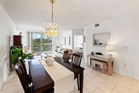 18260 N Bay Road Sunny Isles Beach FL 33160