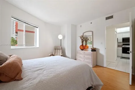 18260 N Bay Road Sunny Isles Beach FL 33160