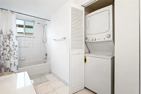 18260 N Bay Road Sunny Isles Beach FL 33160