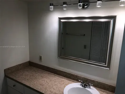 10808 N Kendall Drive Miami FL 33176