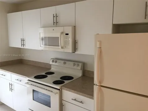 10808 N Kendall Drive Miami FL 33176