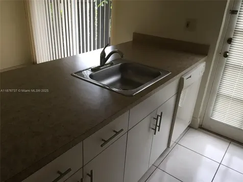 10808 N Kendall Drive Miami FL 33176