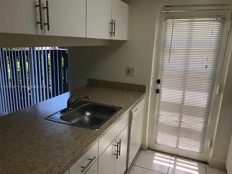 10808 N Kendall Drive Miami FL 33176