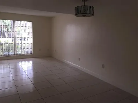 10808 N Kendall Drive Miami FL 33176
