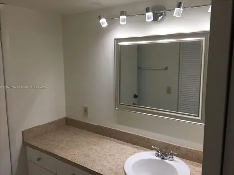 10808 N Kendall Drive Miami FL 33176