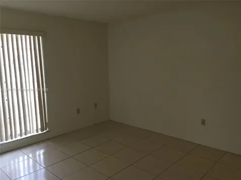 10808 N Kendall Drive Miami FL 33176