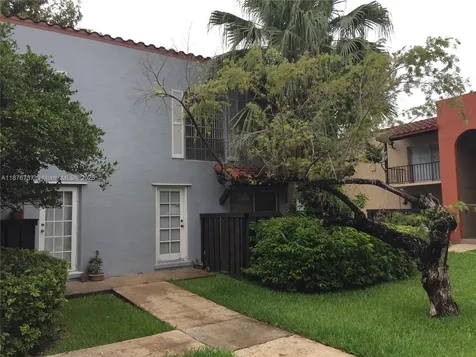 10808 N Kendall Drive Miami FL 33176
