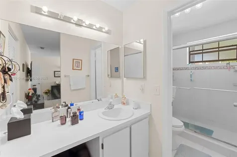 11657 NW 11th Street Pembroke Pines FL 33026