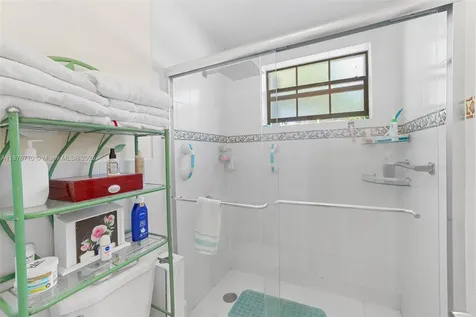 11657 NW 11th Street Pembroke Pines FL 33026