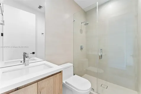 3132 Plaza Street Miami FL 33133