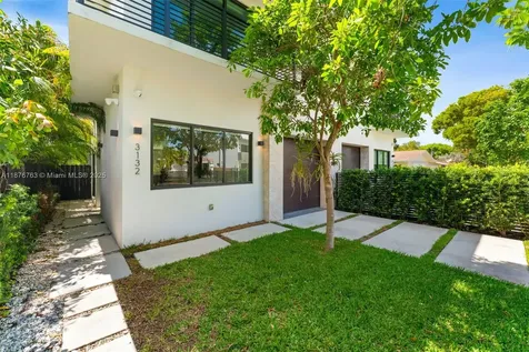 3132 Plaza Street Miami FL 33133
